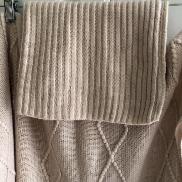 🐢Time and Tru Pullover Fringed Cable Knit turtle neck poncho sweater - Picture 4 of 13